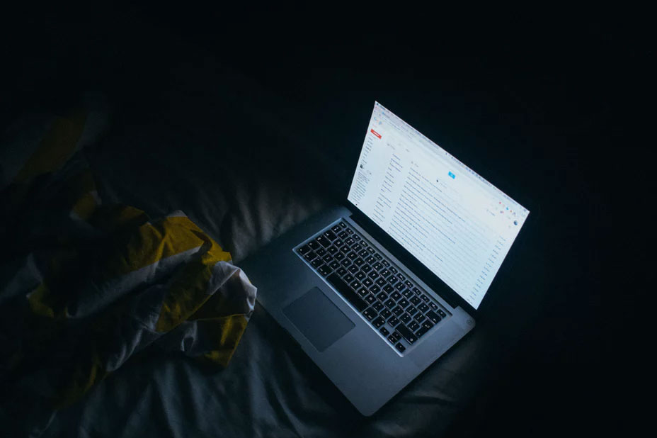 Get Restful Sleep at Night With a Medical Grade Weighted Blanket for Insomnia